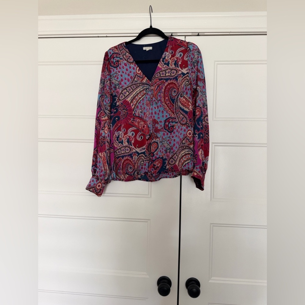 Multi color fully lined top.
